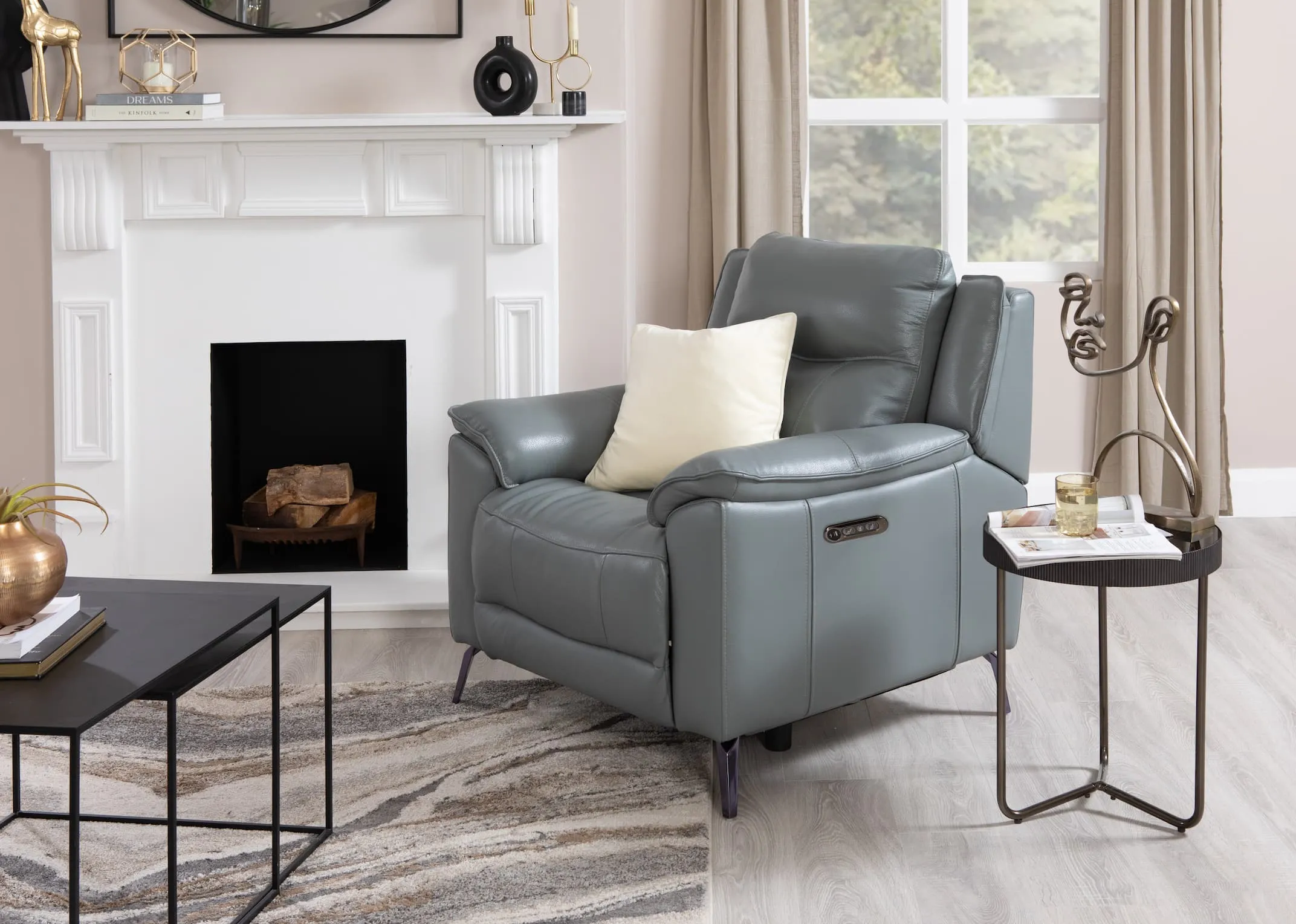 A dimension image of the Verona Power Recliner with 98cm x 95cm x 98cm x 51cm