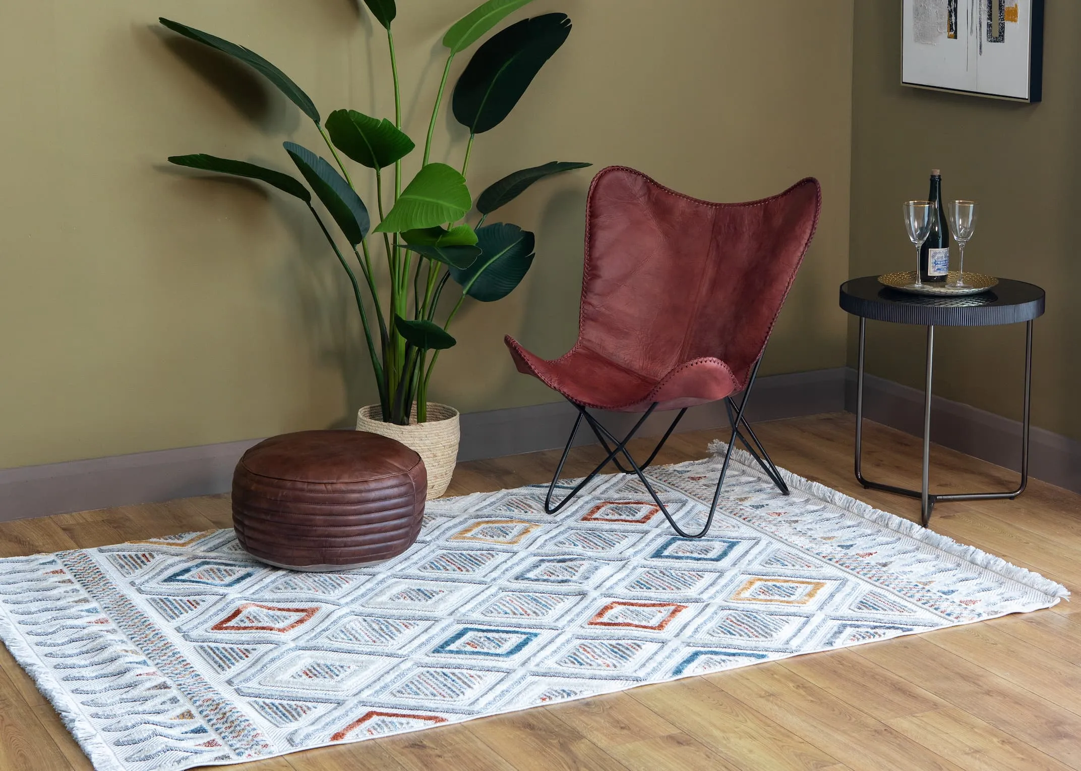 Cream Diamond 160cm x 220cm Medium Rug - Holiday