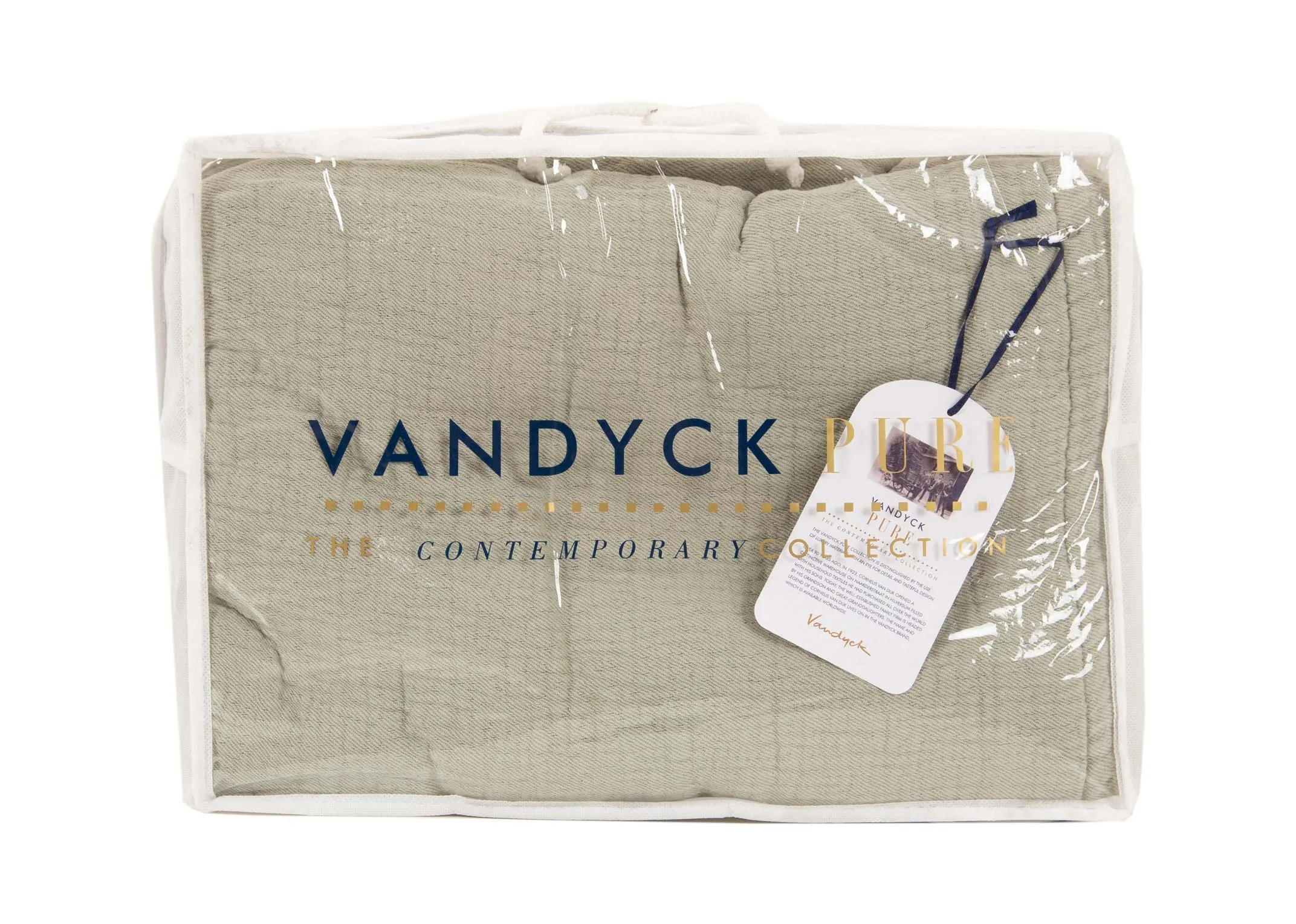 A dimension image of the Smoke Green bedspread with 160cm x 250cm