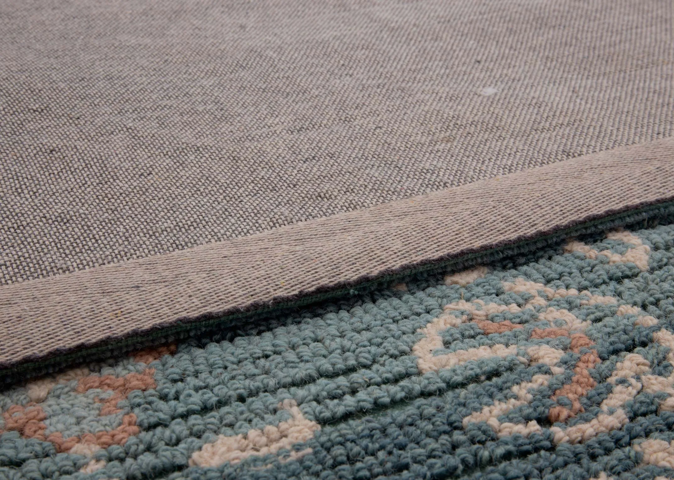 A dimension image of the Caserta Large rug with 290cm x 200cm