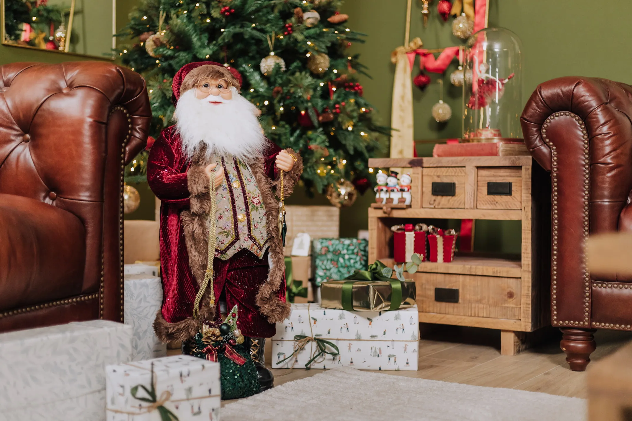 A lifestyle image of the Red Santa with Polygon side table & Adare sofas