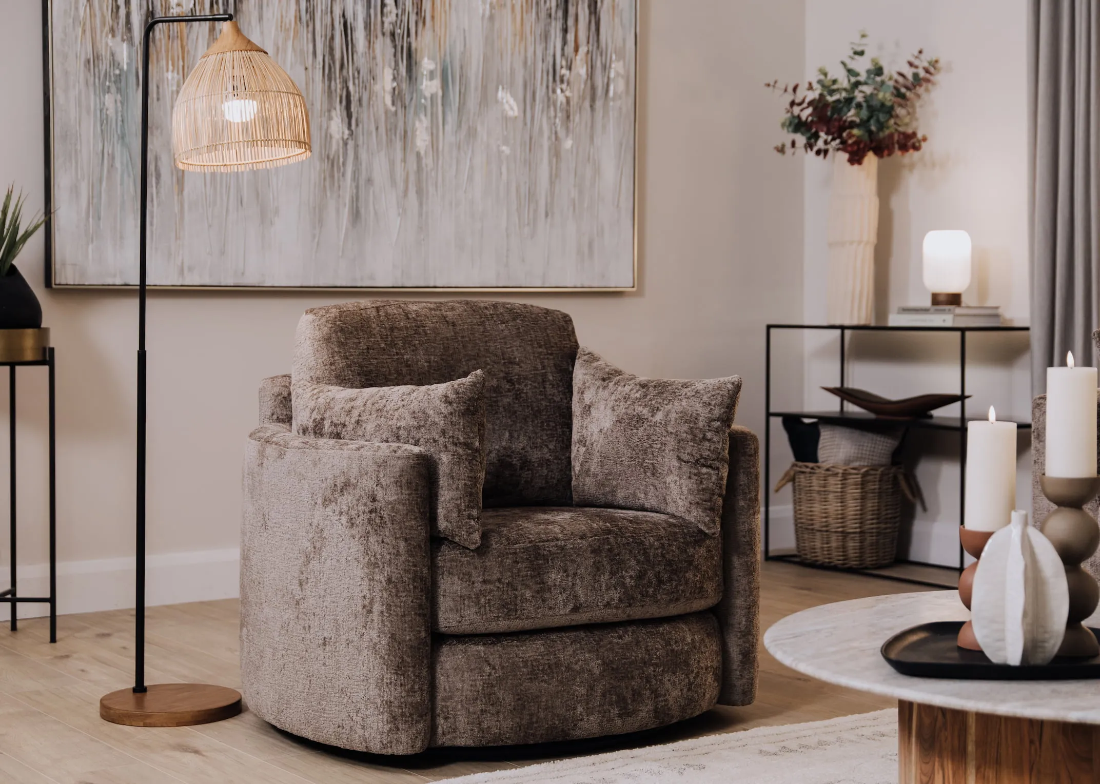 Brown Floor Lamp with Midribs Shade - Coco