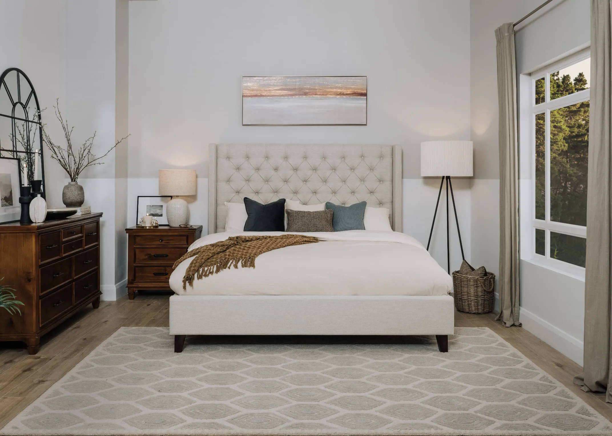 A lifetsyle image of the Enhance Cream bed with Allyson locker and Starlette lamp