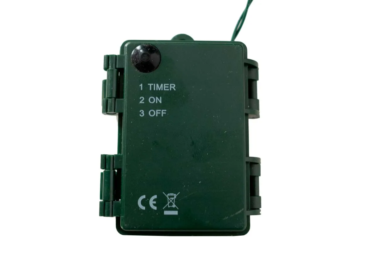 A dimension image of the Frosted Garland with lights with 180cm L