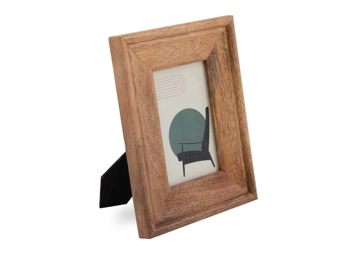 A dimension image of the Novalee Frame with 21cm x 26cm