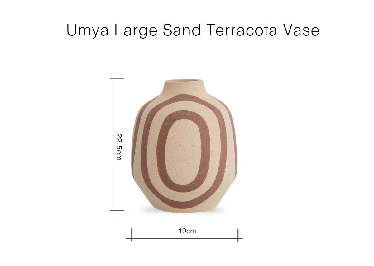 A dimension image of the Umya Large Vase with 19cm x 22.5cm