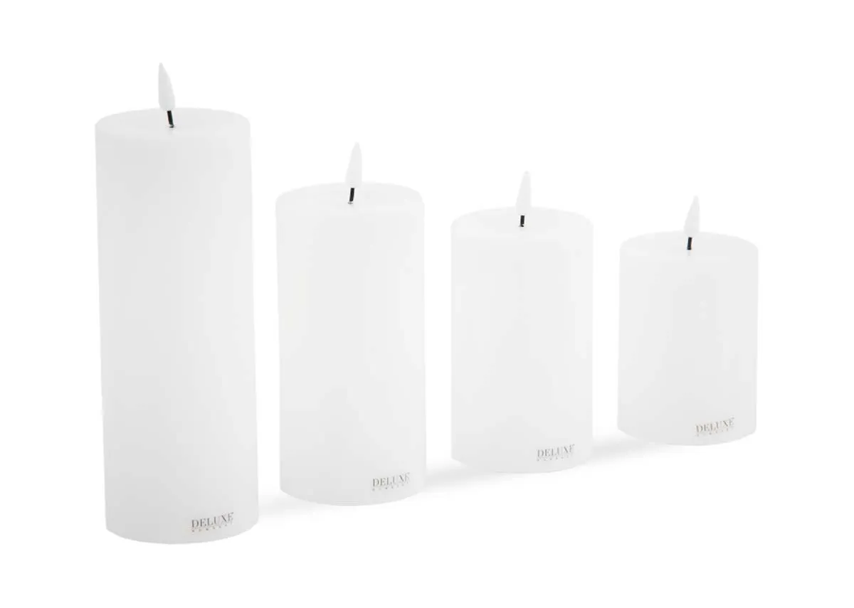 Giftbox of 4 White LED Candles - Deluxe