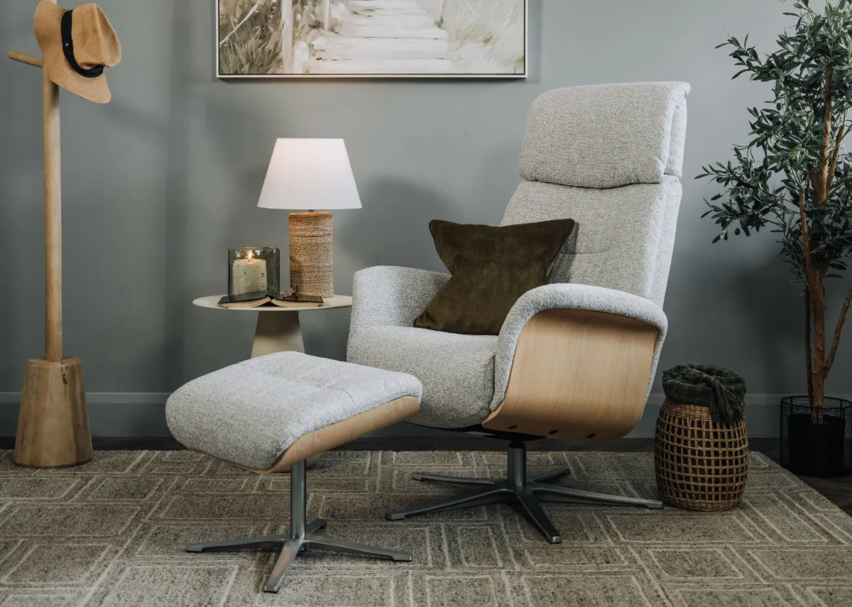 A lifestyle image of the Sonesta Recliner and side table and Journey canvas. 