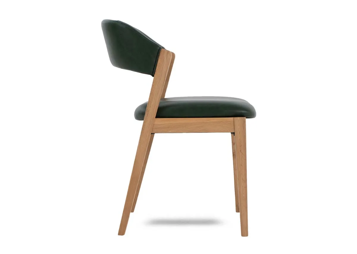 A dimension image of the Renvyle chair with 51cm x 60cm x 81.5cm