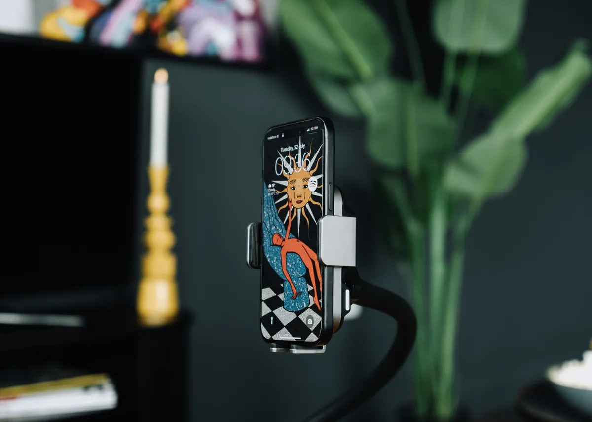 A closeup of the Jave recliner with a phone holder