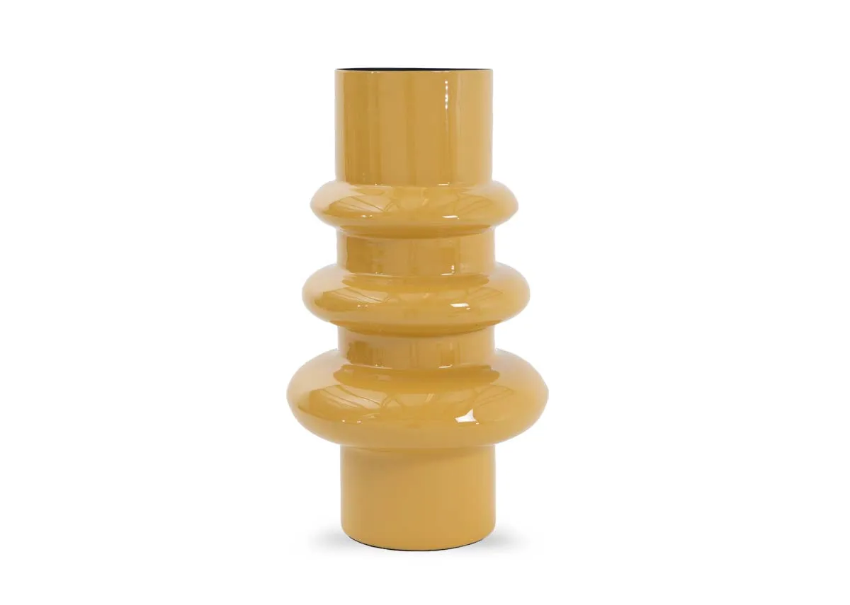 A mustard vase from EZ Livings Porter vase. Front view