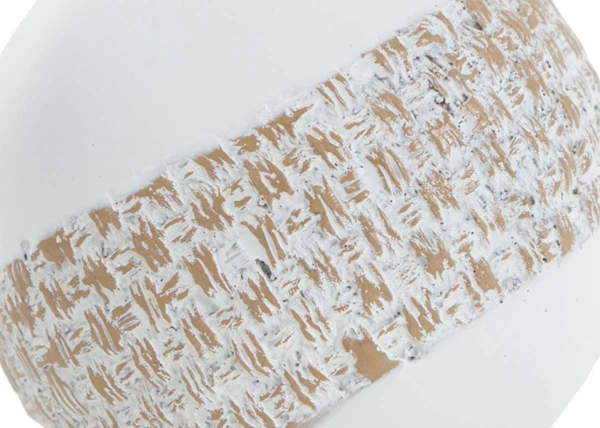 A dimension image of the Hibiscus ball with 10cm x 10cm