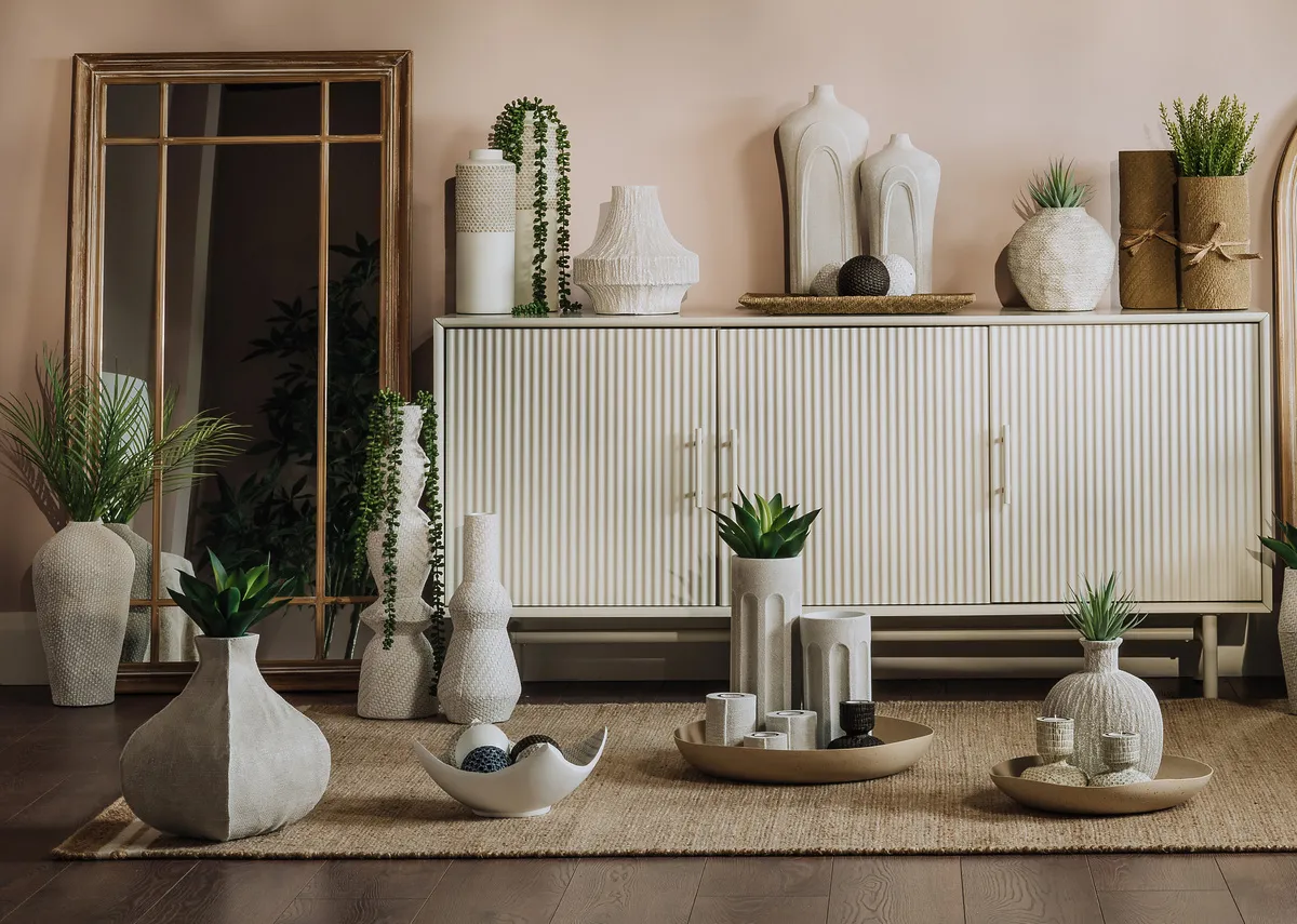 Large Off-White Textured Candle Holder - Cala Lilly