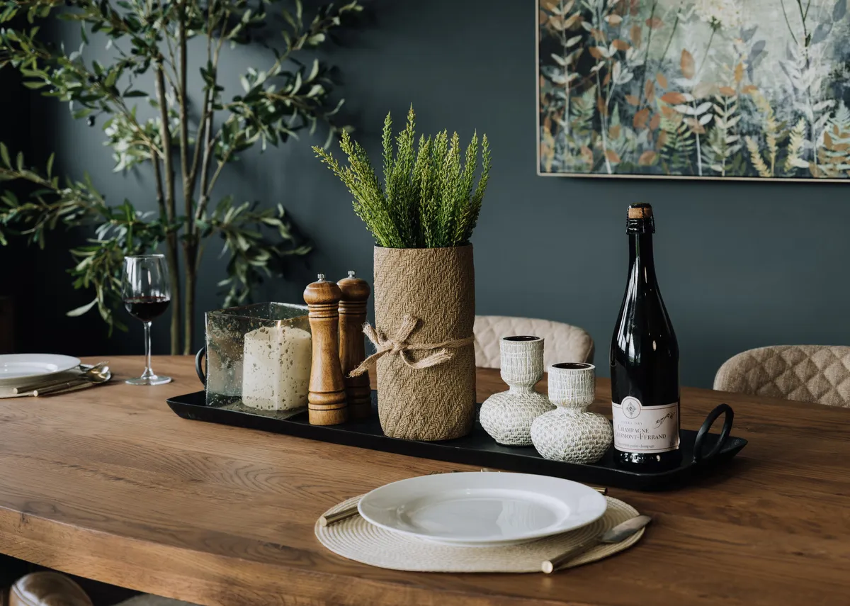 Small Brown Textured Vase - Allamanda