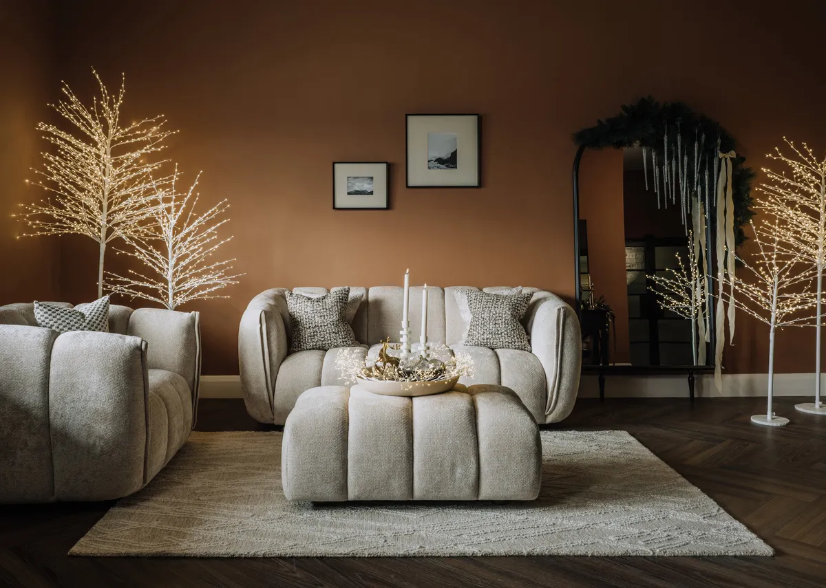 Rudy White 7ft (210cm) with 1300 LED Lights - Christmas Tree