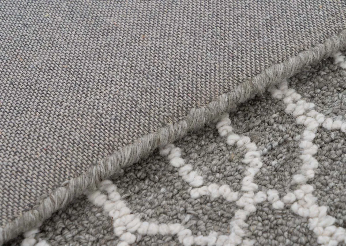 ima ge of the Heiny Large Ivory Rug with 300cm x 200cm