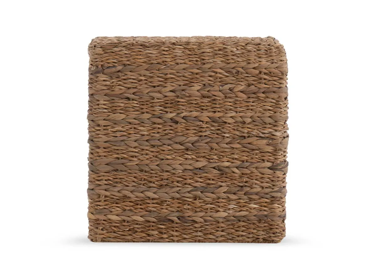 A dimension image of the Tarni Poufee with 40cm x 40cm