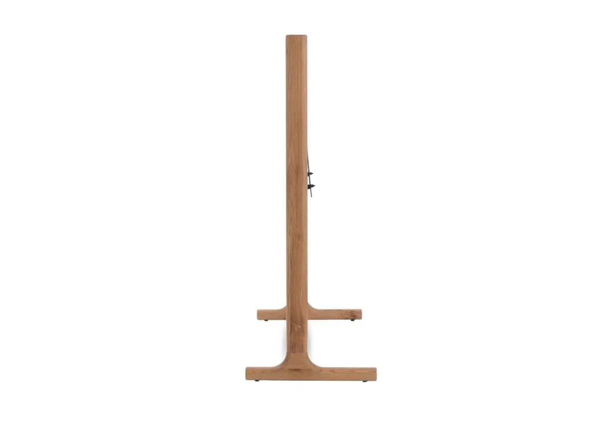 A dimension image of the leo TV Stand with 83cm x 105cm x 40cm