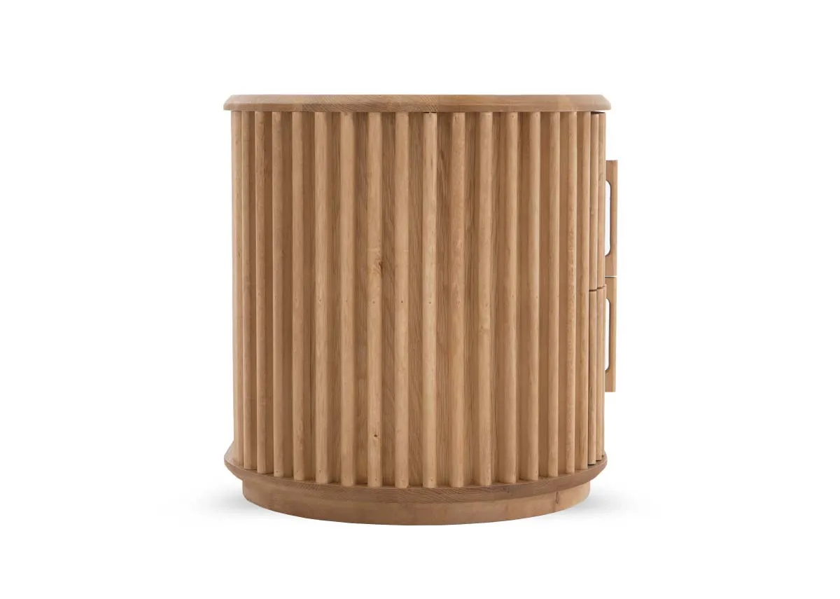 An oak locker with curved edges and slatted fascia from EZ Livings Bradley range.Sidde view of rounded edges