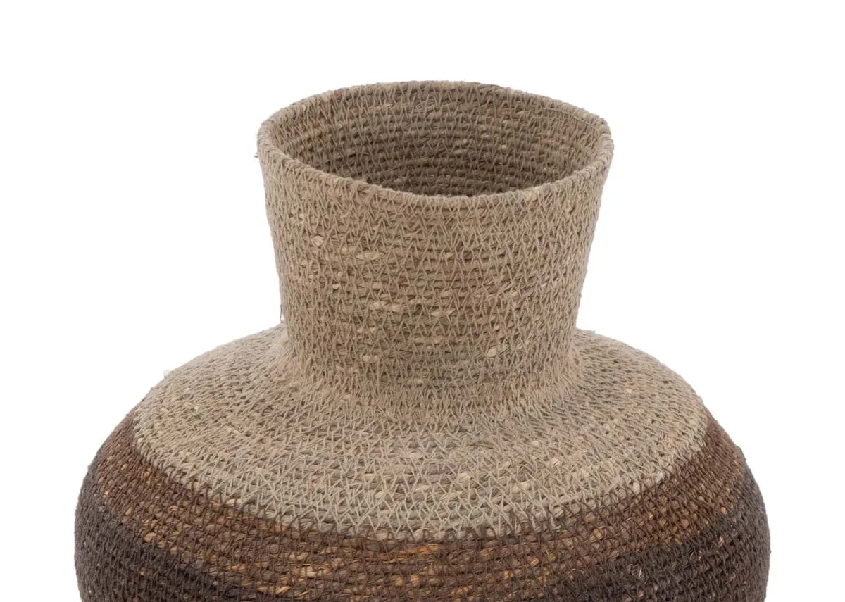 A dimension image of the Bisira vase with 23.5cm x 37cm