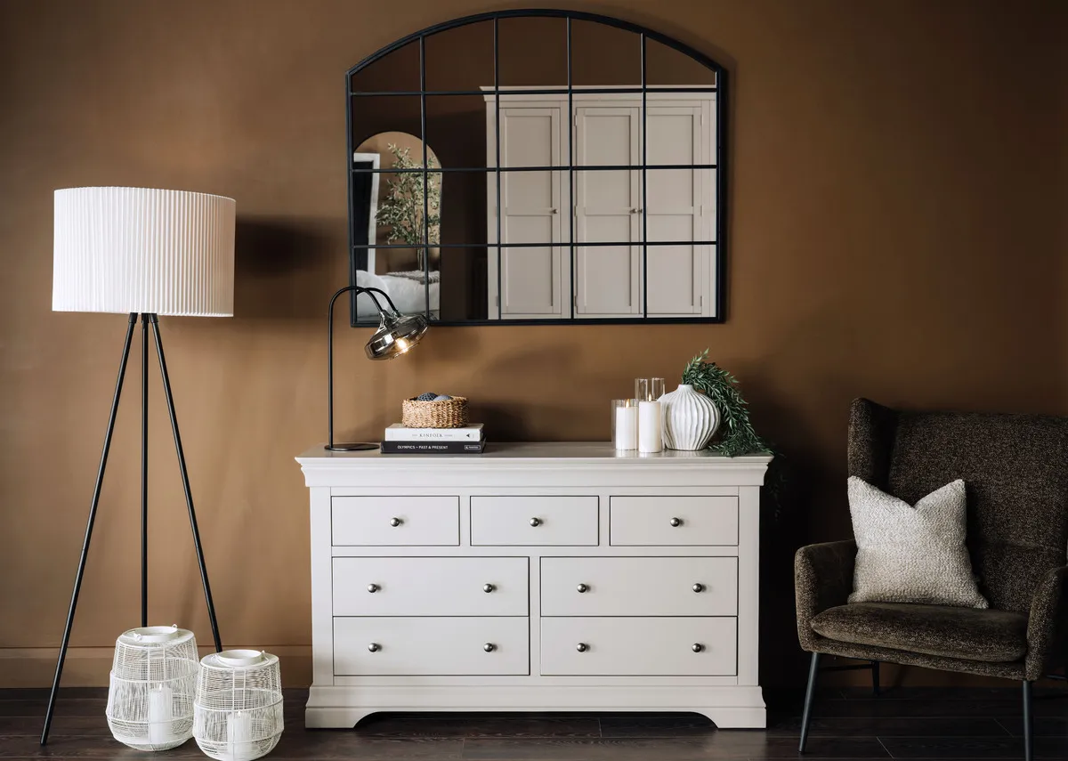 7 Drawer Taupe Dresser - Dove