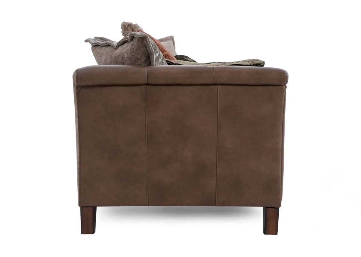 A dimension image of the Savannah Cuddler with 156cm x 95cm x 84cm
