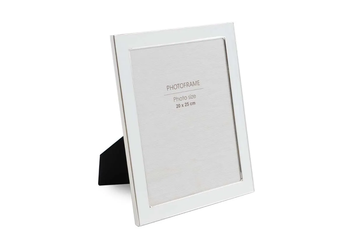 A dimension image of the Halo white photo frame with 20cm x 25cm