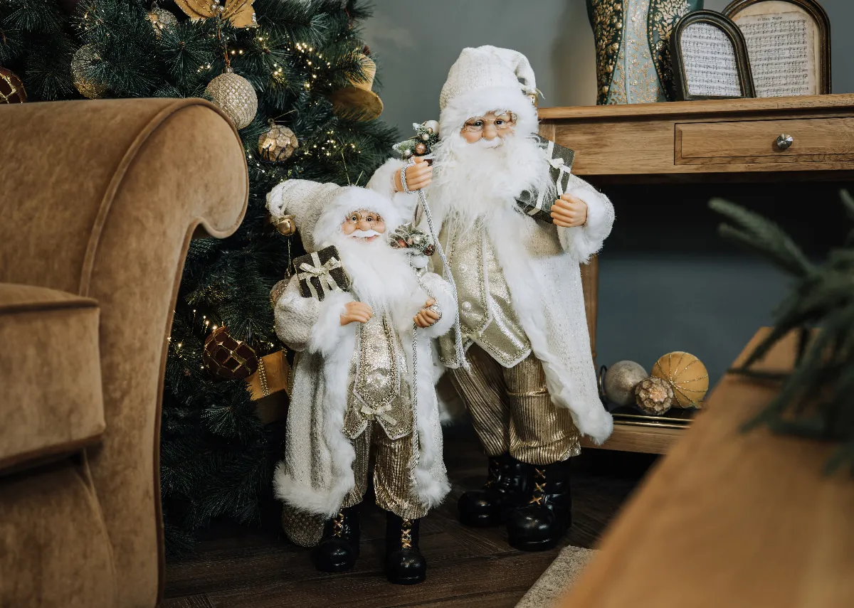 Large Saint Kris - Christmas Figurine