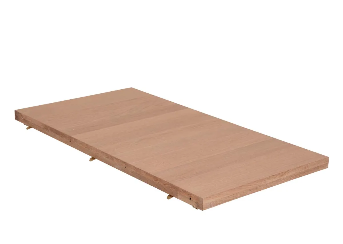 An oak dining table from EZ Livings Albany range. Closeup of extension leaf 50cm