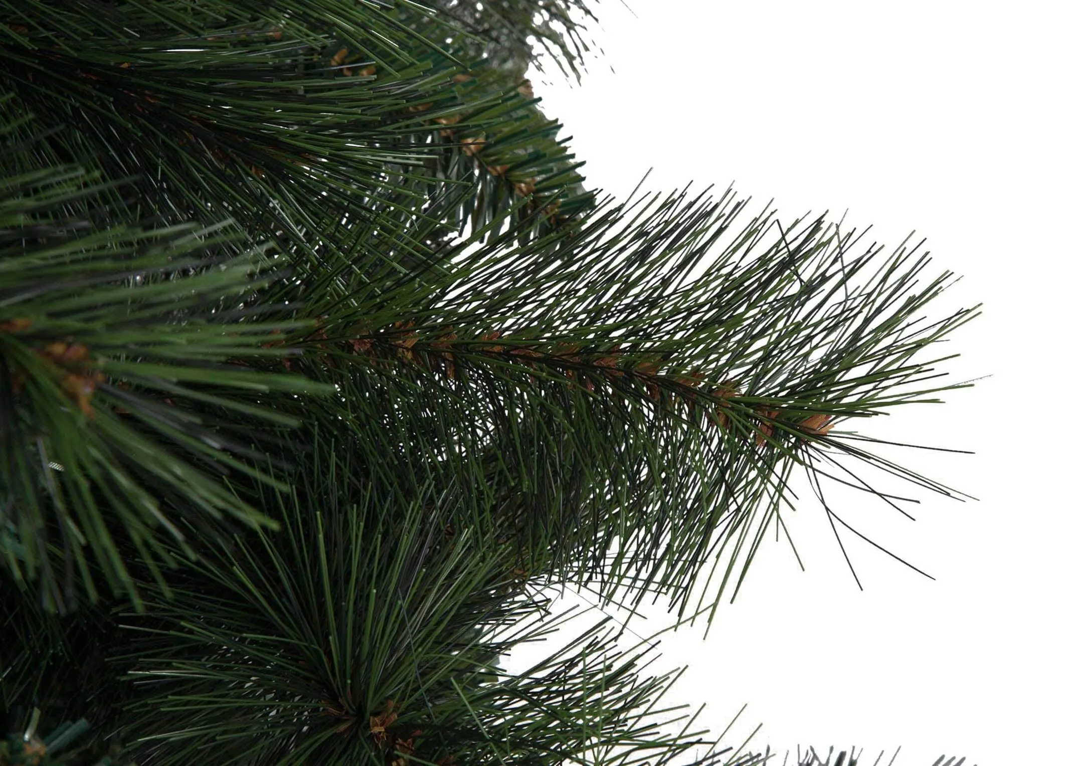 A close up of the mixed needle bristles on the 7ft mixed needle Christmas tree.