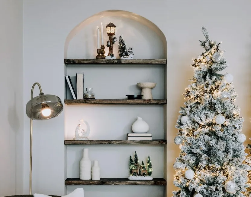 Owls On A Lamppost- Christmas Figurine