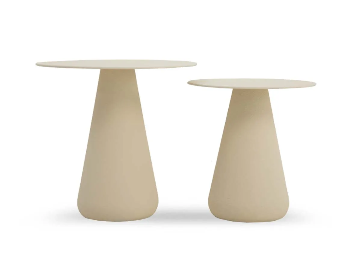 A set of 2 side tables with 50cm x 50cm table 1 and 40cm x 43cm table 2