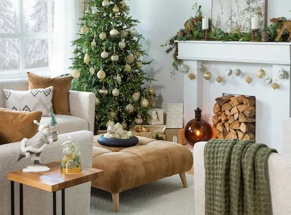 How To Conserve Energy & Save Money This Christmas