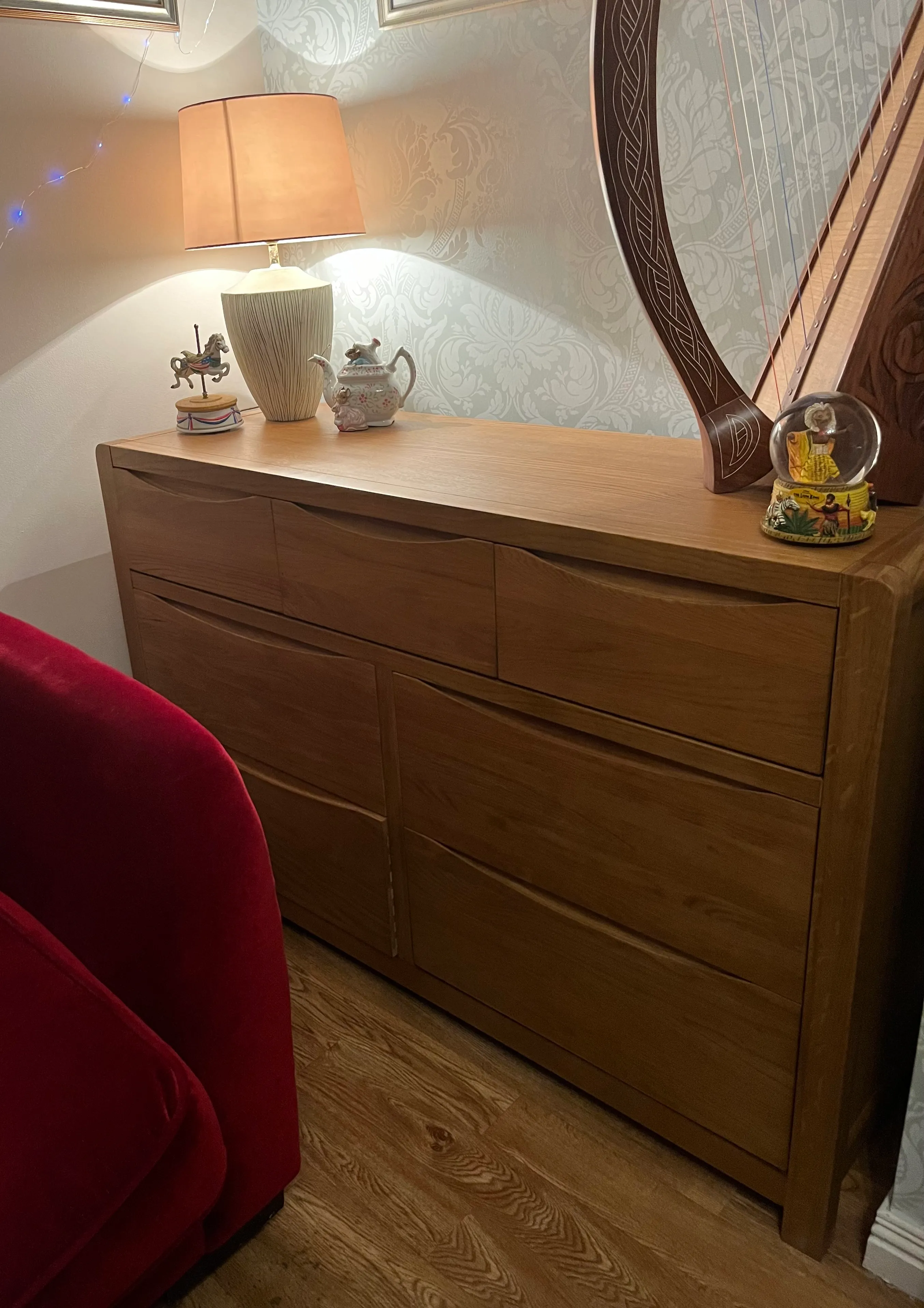 Chest of 7 Oak Drawers - Iris