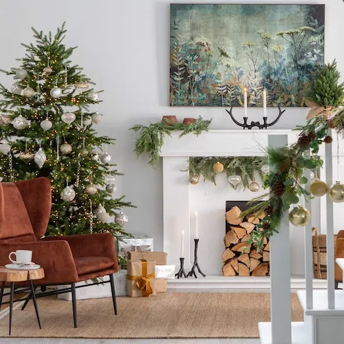 Gold and silver themed Christmas decor from EZ Living Furniture.